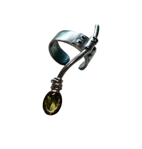 Nausznica z zieloną cyrkonią DK021/prawa Fröhlich Desing