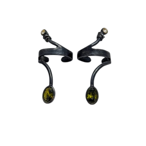 Nausznica z zieloną cyrkonią  DK001 oksydowana Fröhlich Design