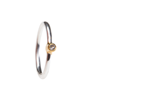 Pierścionek z topazem białym srebro "Wide white" | Fröhlich Design