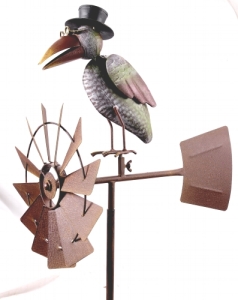 Ozdoba ogrodowa: kruk z wiatrakiem 