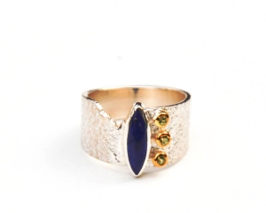 Ring with lapis lazuli and topas DP070