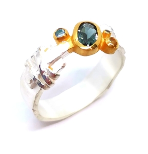 Pierścionek z topazem niebieskim srebro "Mysterious " | Fröhlich Design