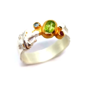 Pierścionek z perydotytem srebro "Mysterious " | Fröhlich Design