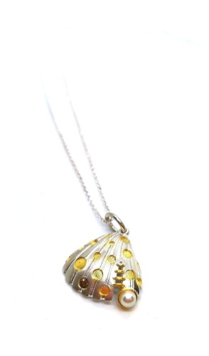 Naszyjnik z perłą srebro"Fairy tale shell"| Fröhlich Design