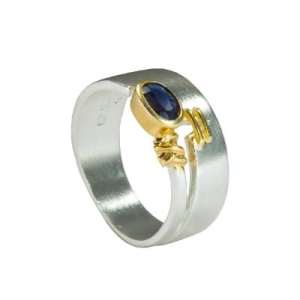 Pierścionek z szafirem DP004  Fröhlich Design
