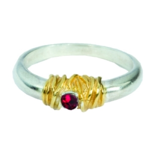 Pierścionek z czerwoną cyrkonią srebro "Botanic Twinkle" | Fröhlich Design