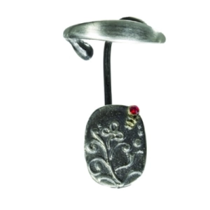 Nausznica z czerwoną cyrkonią DK010/lewa | Fröhlich Design