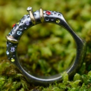 Pierścionek z cyrkoniami srebro "The dark twinkle" | Fröhlich Design